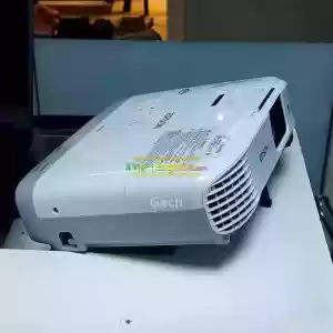 BRAND NEW  EPSON Projector Has remote Model name:  EB-x39Hardware interface: VGA, USB, HD Price in Ethiopia